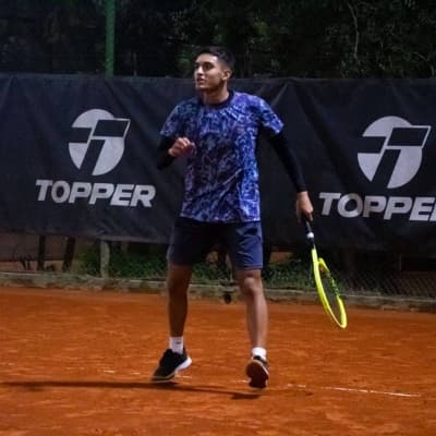 Adrian Lupes